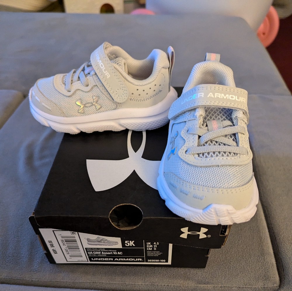 Brand new toddler Under Armour shoes